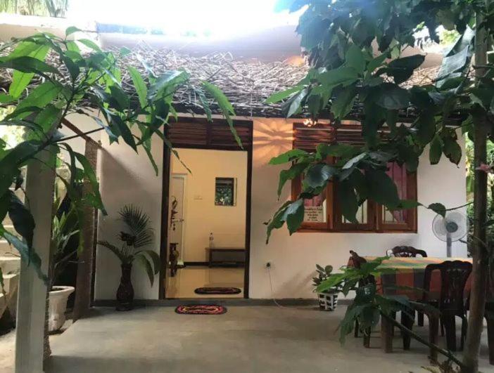 Yunal'S Place Матара Екстер'єр фото