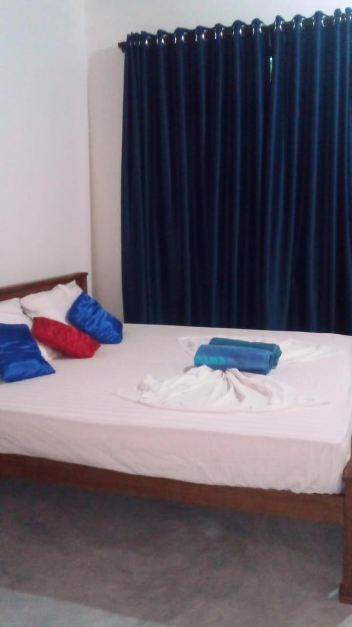 Yunal'S Place Матара Екстер'єр фото